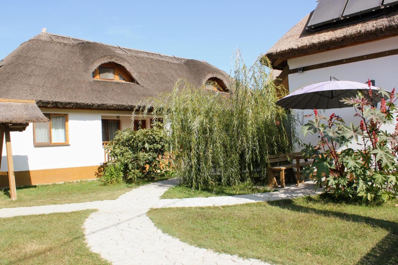 Cerdacul Cu Stuf Hotel Sfantu Gheorghe  Luaran gambar