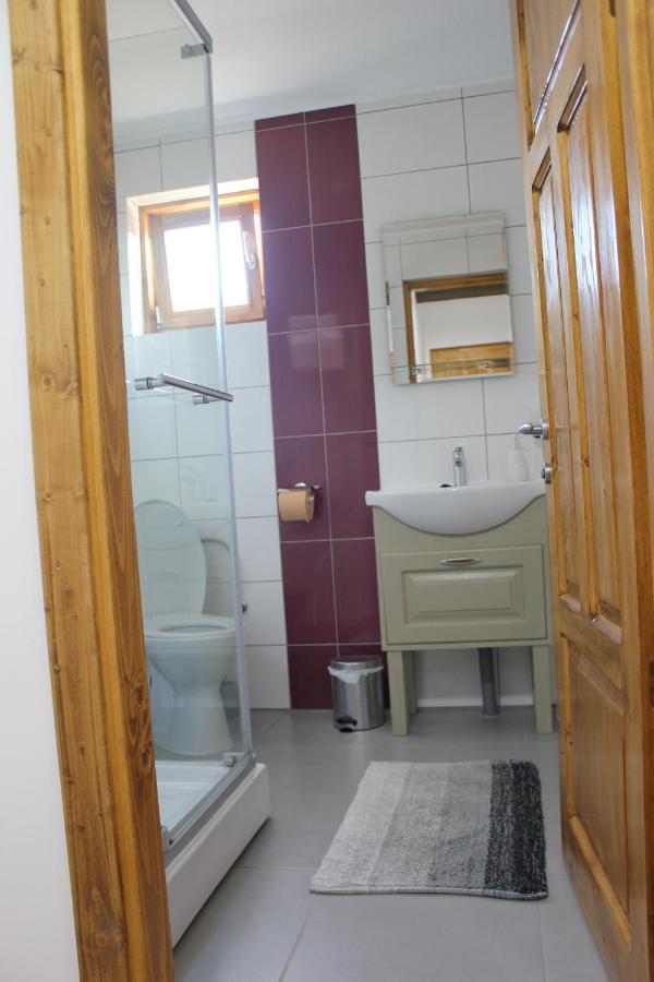 Cerdacul Cu Stuf Hotel Sfantu Gheorghe  Luaran gambar